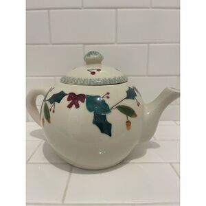Vintage Hartstone Pottery Christmas Holiday Holly Teapot